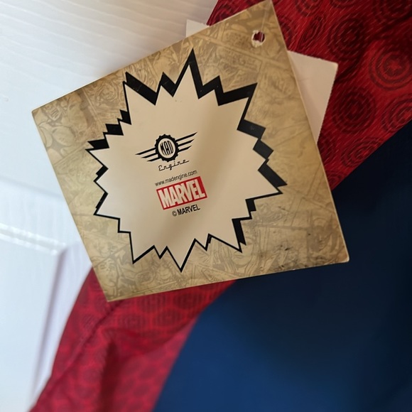 NWT Mens Marvel sleeveless jersey top size Lg. - Picture 3 of 5